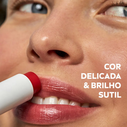 Protetor Labial Nivea FPS 10 Morango 4,8g